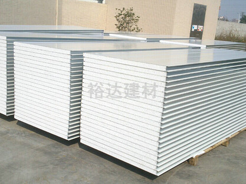 950型(xing)牆麵(mian)裌(jia)芯(xin)闆(ban)