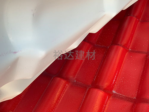 普通(tong)料(liao)四層(ceng)樹(shu)脂瓦